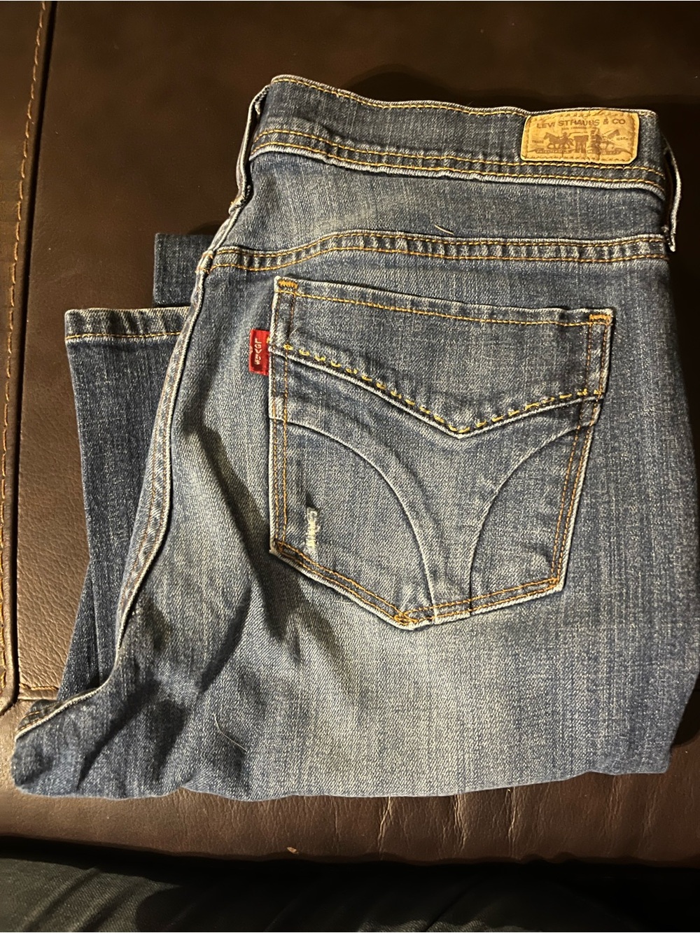 Levi’s 509 Women’s Size 10 Straight Leg Jeans Blue Denim Distressed